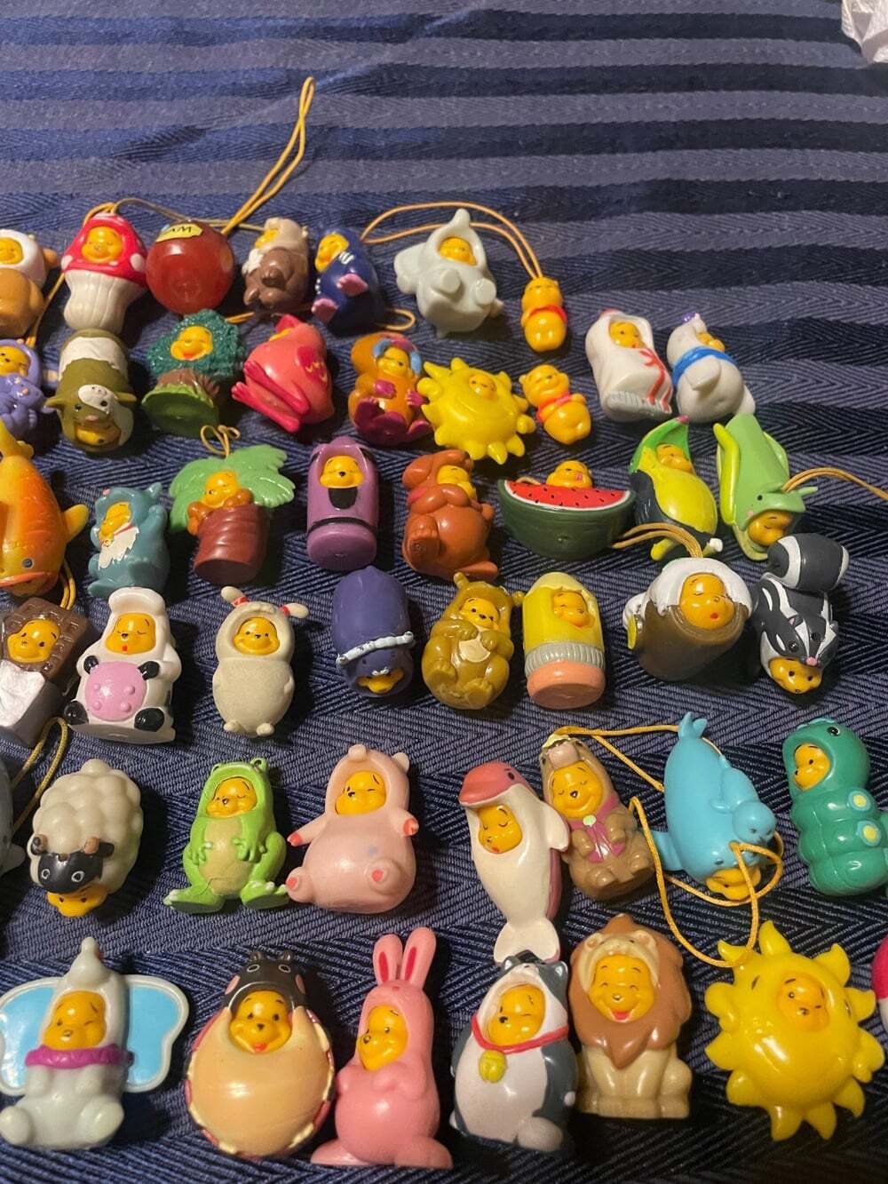VTG Peek-a-Pooh Phone Charms Lot of 100 Mini Collectibles Winnie The Pooh - Picture 2 of 10